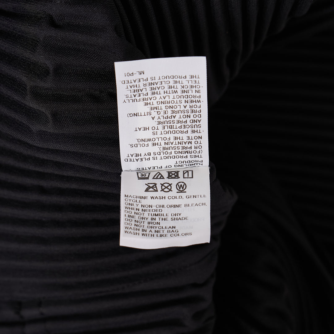 Tuxedo Pleated Jacket