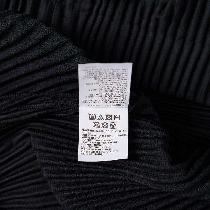 Monthly Colors March Pleated Blouson