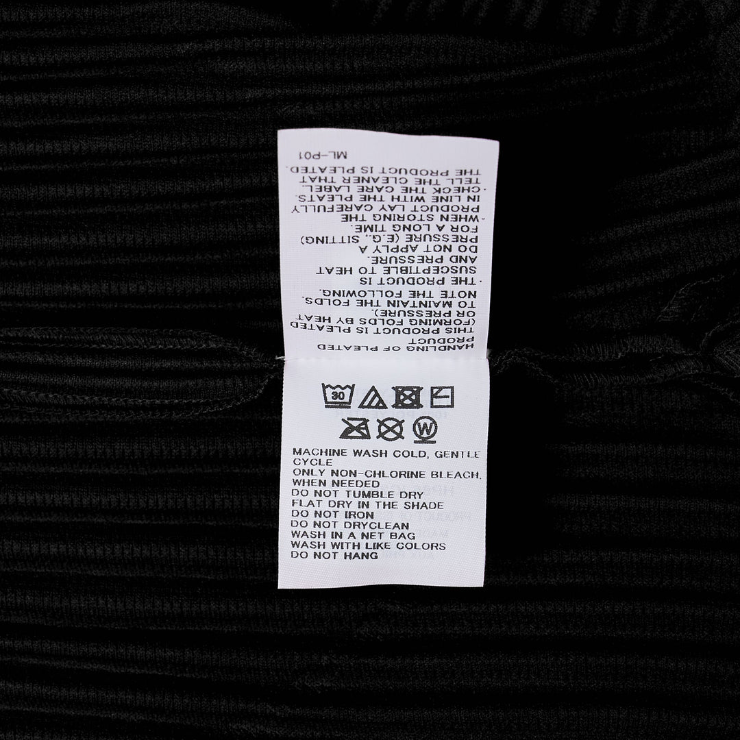 Cover and Fold Pleated Blouson