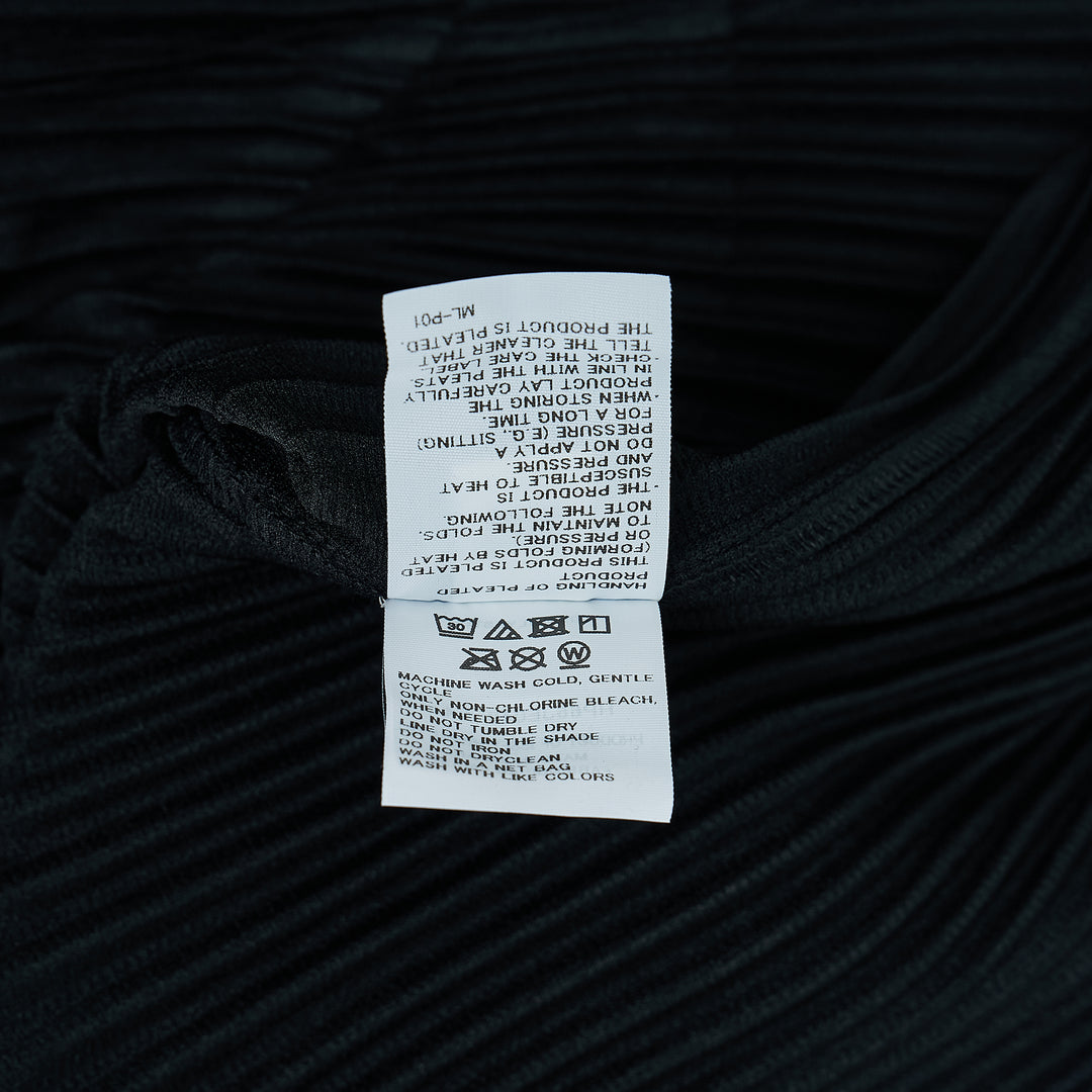 HOMME PLISSE ISSEY MIYAKE Monthly Colors April Pleated Vest – Available at Club 21, Official Retailer in Singapore, Malaysia & Thailand with Global Shipping Online