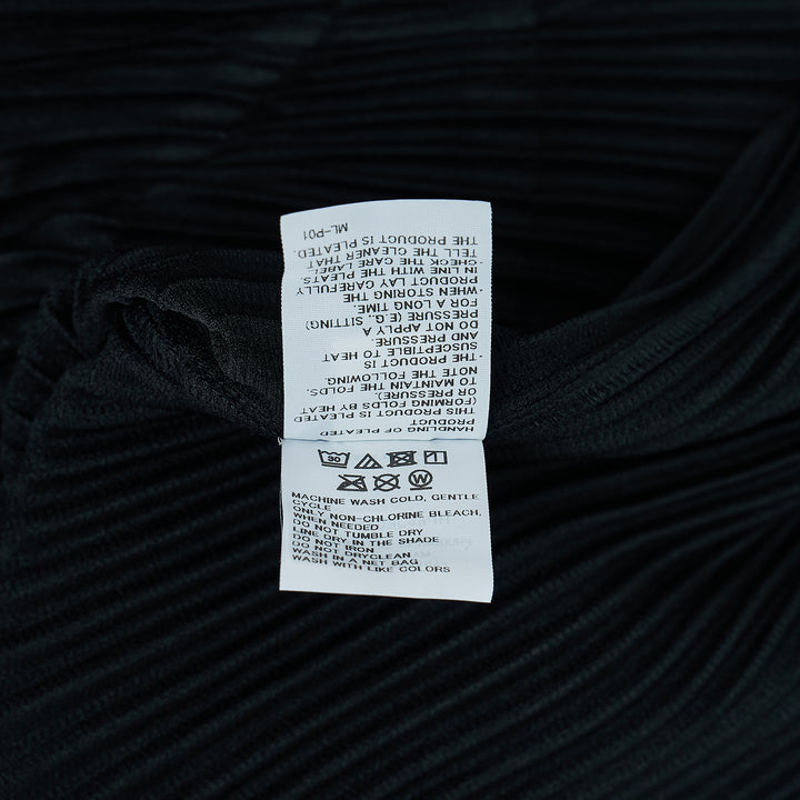 HOMME PLISSE ISSEY MIYAKE Monthly Colors April Pleated Vest – Available at Club 21, Official Retailer in Singapore, Malaysia & Thailand with Global Shipping Online