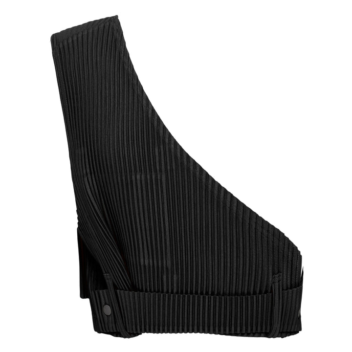HOMME PLISSE ISSEY MIYAKE Painter's Gear Pleated Vest – Available at Club 21, Official Retailer in Singapore, Malaysia & Thailand with Global Shipping Online