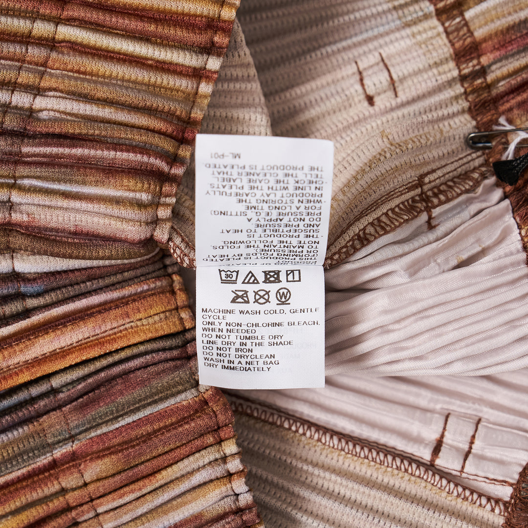 Paint Brush Close-Up Pleated Pants