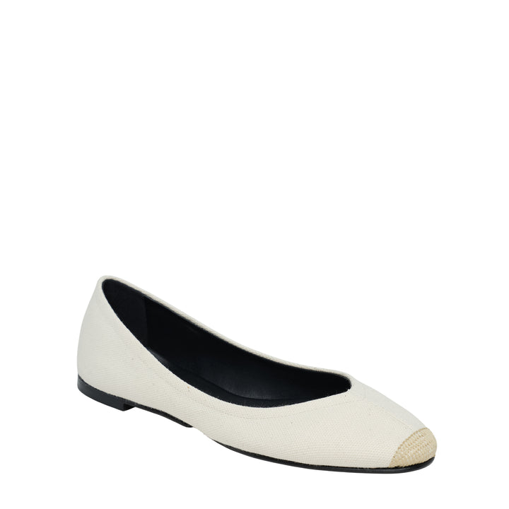 JACQUEMUS Les Ballerines Ovalo Flat Shoes – Available at Club 21, Official Retailer in Singapore, Malaysia & Thailand with Global Shipping Online