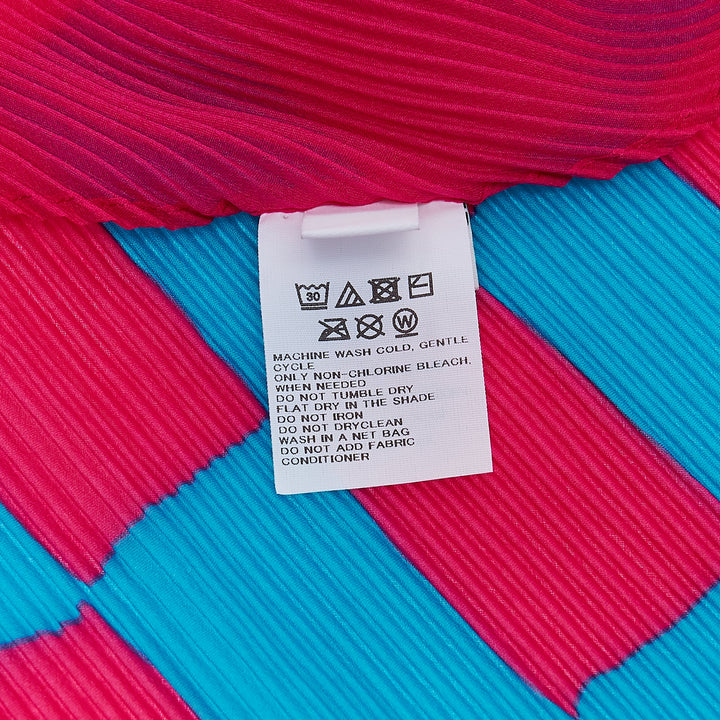 Diamond Pleats Stole