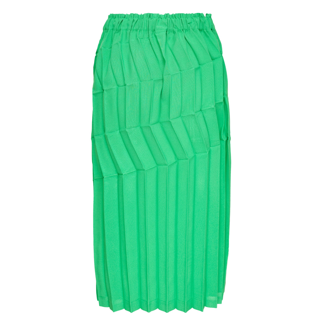 me ISSEY MIYAKE Zig Zag Pleats Skirt – Available at Club 21, Official Retailer in Singapore, Malaysia & Thailand with Global Shipping Online