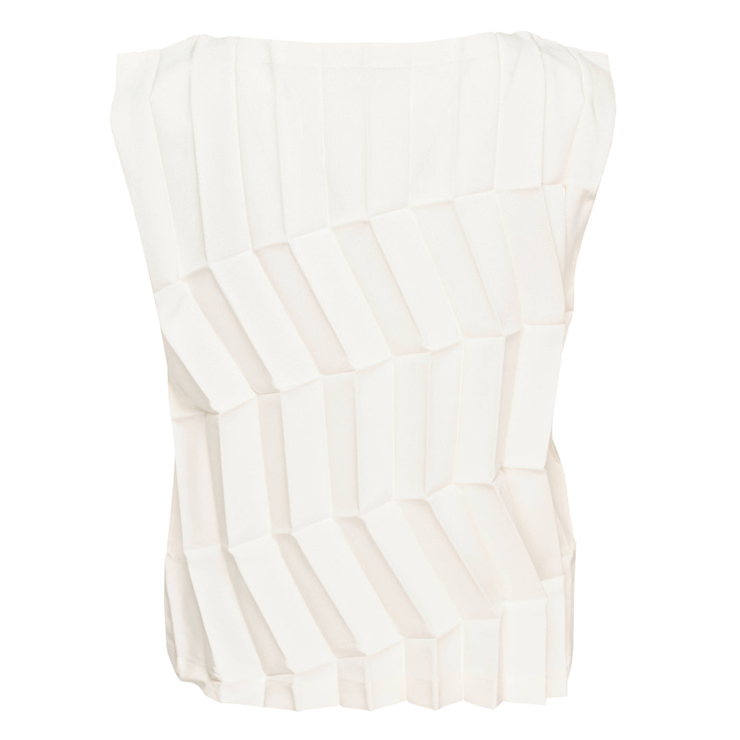 me ISSEY MIYAKE Zig Zag Pleats Tank Top – Available at Club 21, Official Retailer in Singapore, Malaysia & Thailand with Global Shipping Online