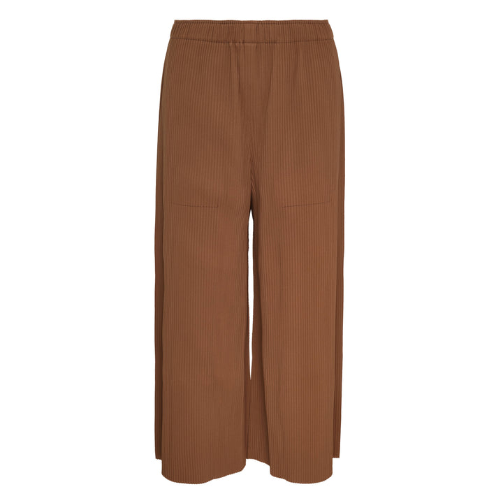 me ISSEY MIYAKE Fine Knit Pleated 2 Wide Pants – Available at Club 21, Official Retailer in Singapore, Malaysia & Thailand with Global Shipping Online