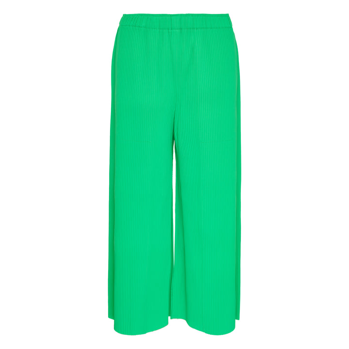 me ISSEY MIYAKE Fine Knit Pleated 2 Wide Pants – Available at Club 21, Official Retailer in Singapore, Malaysia & Thailand with Global Shipping Online