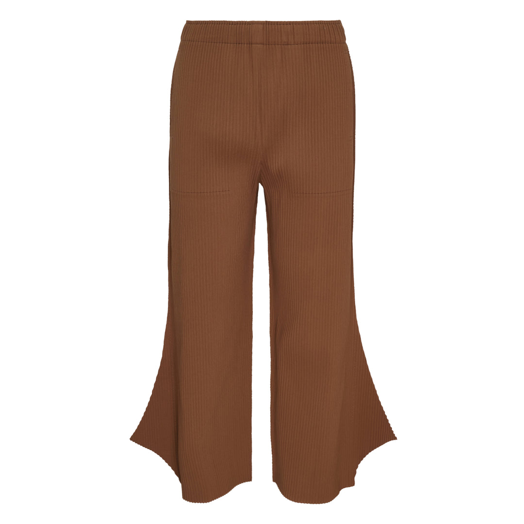 me ISSEY MIYAKE Fine Knit Pleated 2 Pants – Available at Club 21, Official Retailer in Singapore, Malaysia & Thailand with Global Shipping Online
