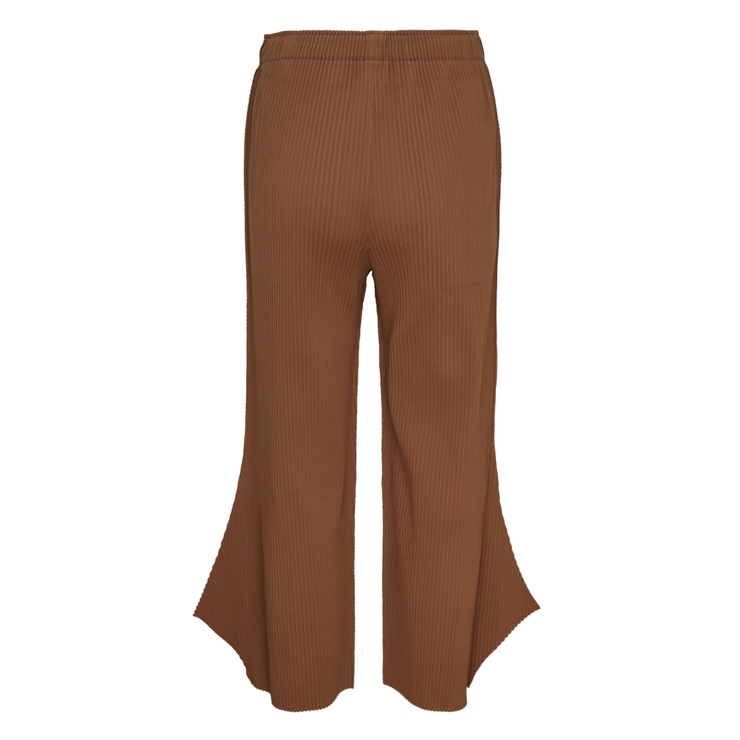 me ISSEY MIYAKE Fine Knit Pleated 2 Pants – Available at Club 21, Official Retailer in Singapore, Malaysia & Thailand with Global Shipping Online