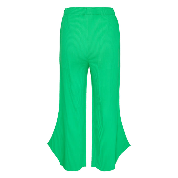 me ISSEY MIYAKE Fine Knit Pleated 2 Pants – Available at Club 21, Official Retailer in Singapore, Malaysia & Thailand with Global Shipping Online