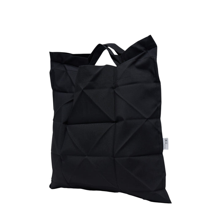 me ISSEY MIYAKE Geometric Pleats Bag – Available at Club 21, Official Retailer in Singapore, Malaysia & Thailand with Global Shipping Online