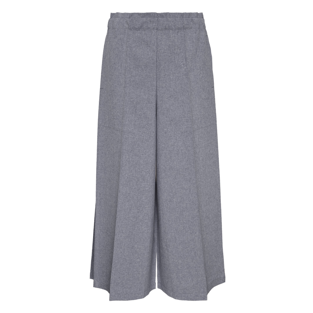 me ISSEY MIYAKE Flat Bottom Long Pants – Available at Club 21, Official Retailer in Singapore, Malaysia & Thailand with Global Shipping Online