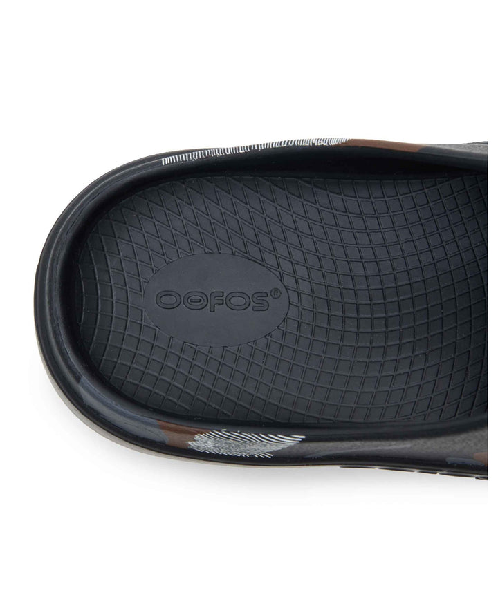 UNDERCOVER x OOFOS Printed Slip On Clogs – Available at Club 21, Official Retailer in Singapore, Malaysia & Thailand with Global Shipping Online
