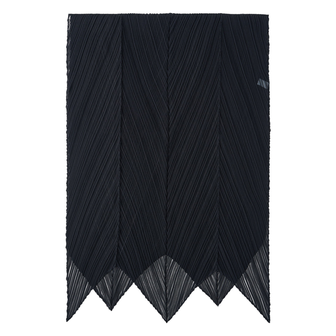 PLEATS PLEASE ISSEY MIYAKE Basic Scarf – Available at Club 21, Official Retailer in Singapore, Malaysia & Thailand with Global Shipping Online