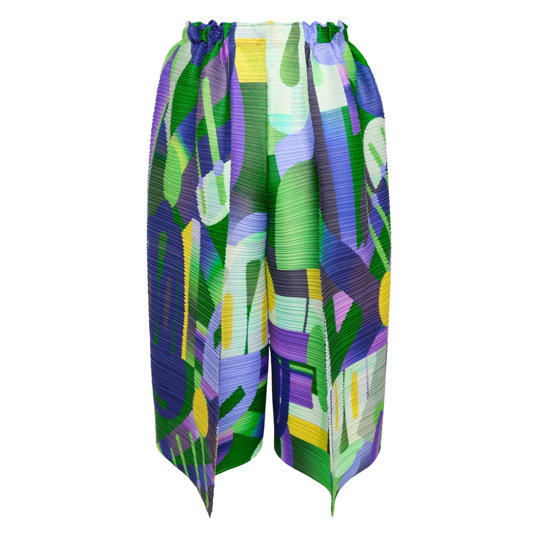 PLEATS PLEASE ISSEY MIYAKE Playground Pleated Shorts – Available at Club 21, Official Retailer in Singapore, Malaysia & Thailand with Global Shipping Online