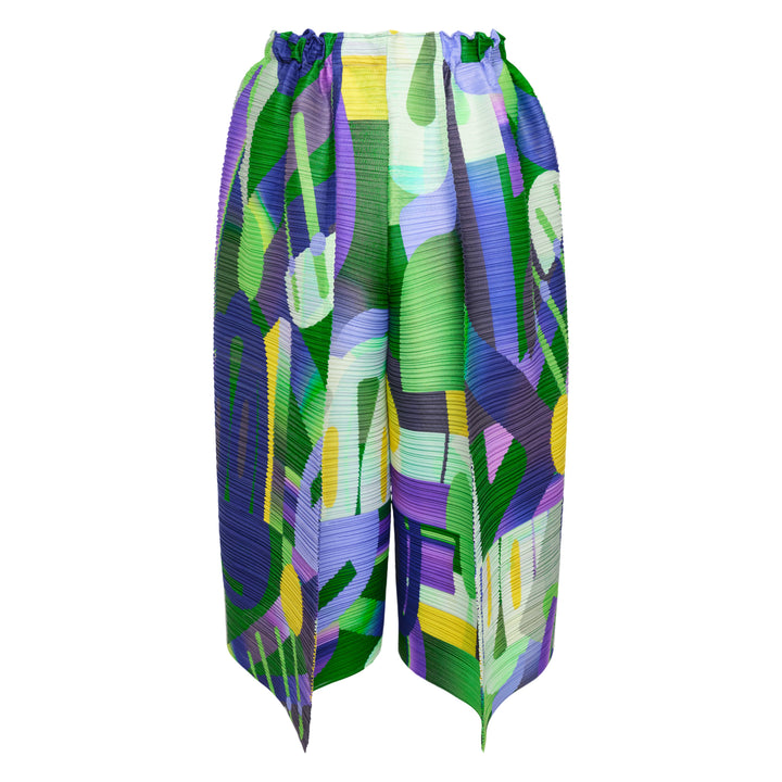 PLEATS PLEASE ISSEY MIYAKE Playground Pleated Shorts – Available at Club 21, Official Retailer in Singapore, Malaysia & Thailand with Global Shipping Online