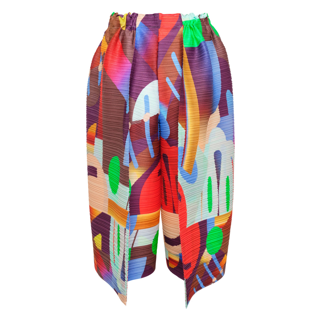 PLEATS PLEASE ISSEY MIYAKE Pleated Shorts – Available at Club 21, Official Retailer in Singapore, Malaysia & Thailand with Global Shipping Online