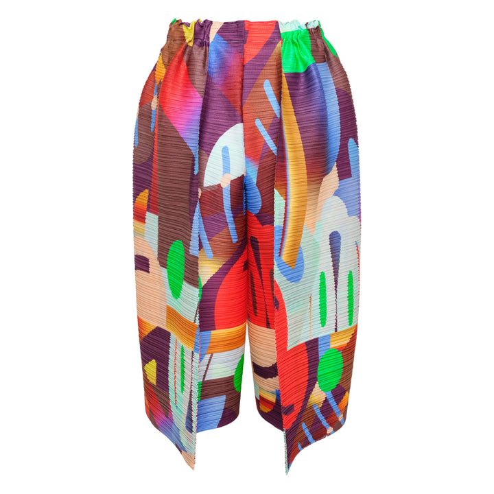 PLEATS PLEASE ISSEY MIYAKE Pleated Shorts – Available at Club 21, Official Retailer in Singapore, Malaysia & Thailand with Global Shipping Online