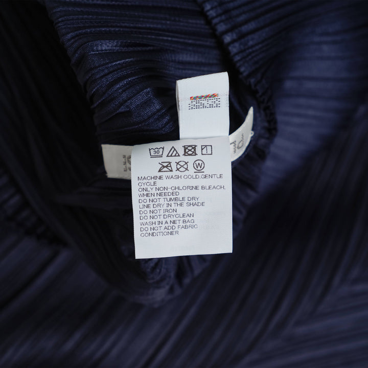 Monthly Colors January Long Sleeve Top