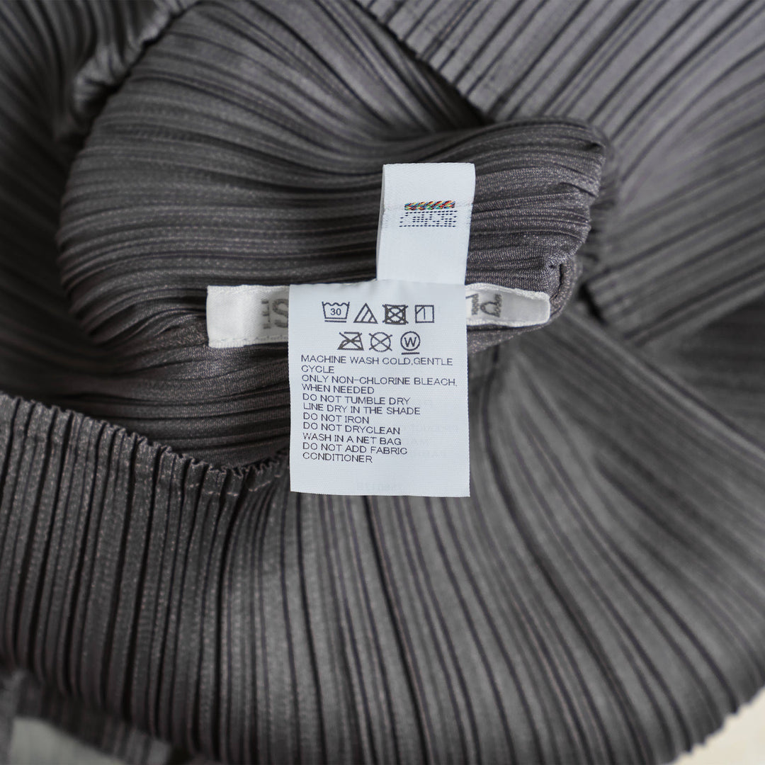 Monthly Colors Jan Cardigan