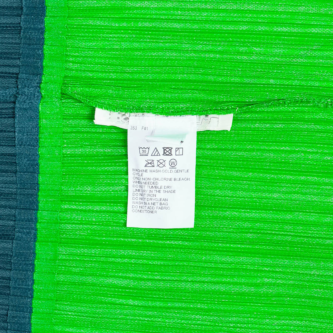 PLEATS PLEASE ISSEY MIYAKE Swing Tunic – Available at Club 21, Official Retailer in Singapore, Malaysia & Thailand with Global Shipping Online