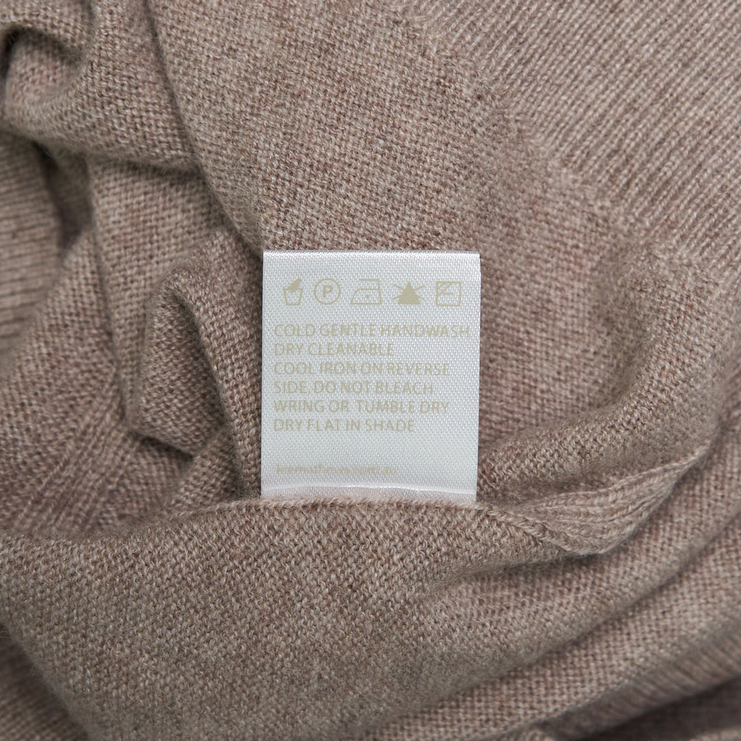 Lee Mathews Cashmere Crewneck Top – Available at Club 21, Official Retailer in Singapore, Malaysia & Thailand with Global Shipping Online
