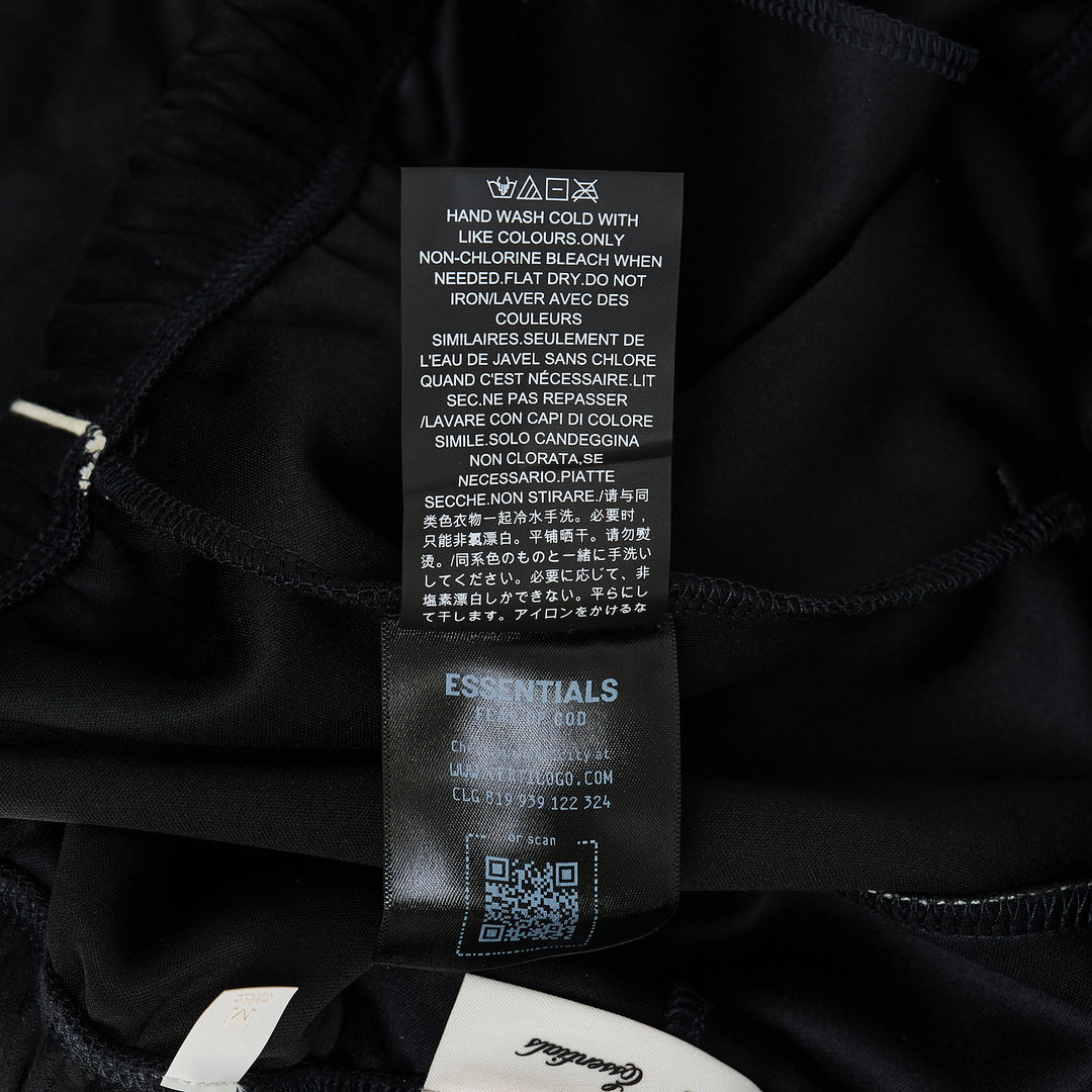 Signature Relaxed Shorts