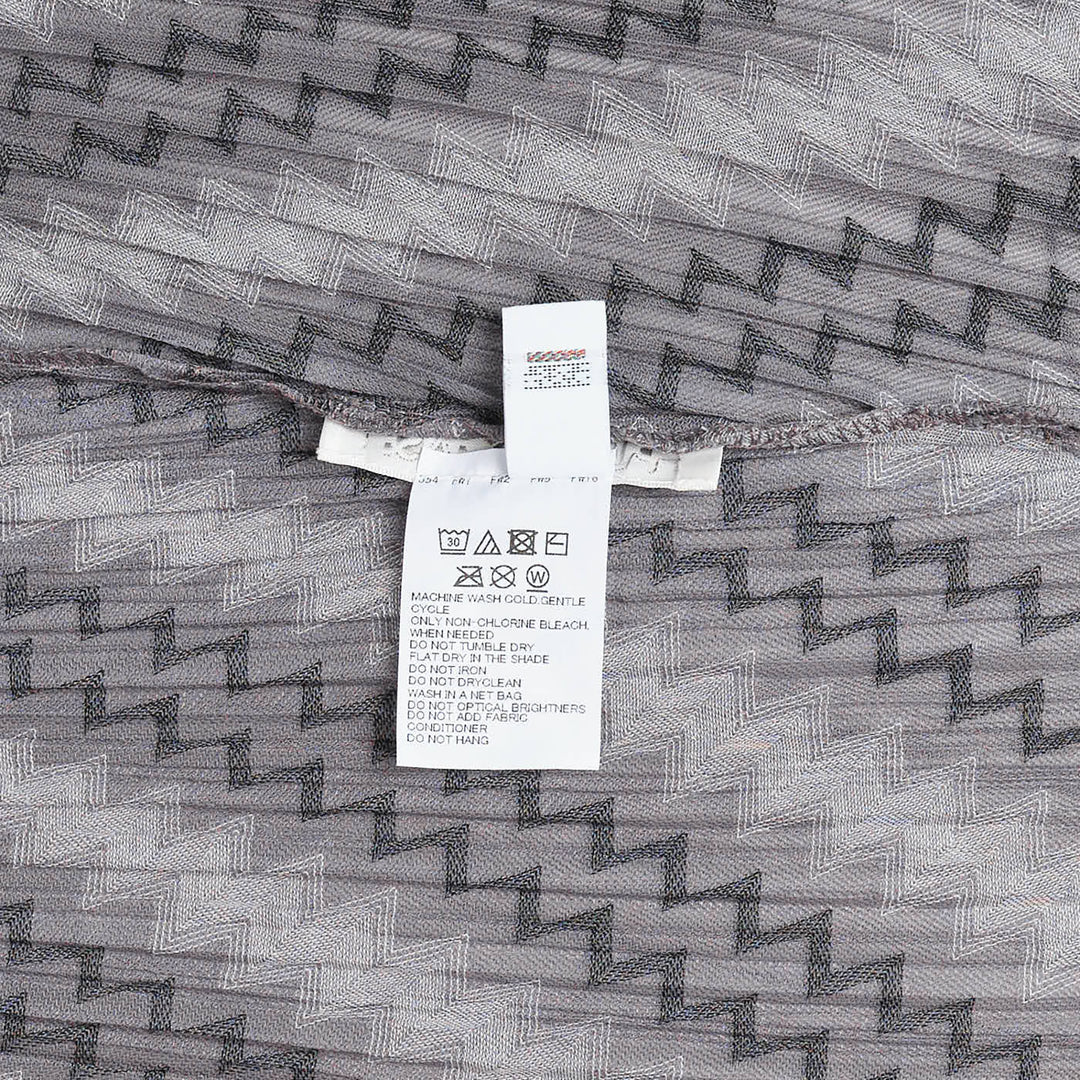 PLEATS PLEASE ISSEY MIYAKE Cotton Zigzag Shirt – Available at Club 21, Official Retailer in Singapore, Malaysia & Thailand with Global Shipping Online