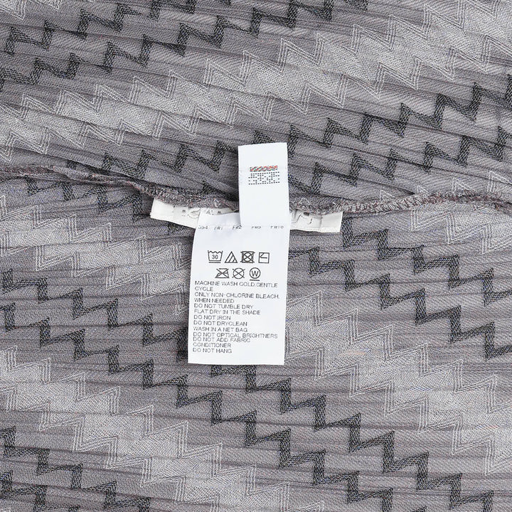 PLEATS PLEASE ISSEY MIYAKE Cotton Zigzag Shirt – Available at Club 21, Official Retailer in Singapore, Malaysia & Thailand with Global Shipping Online