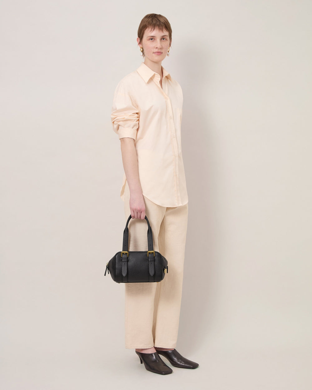 Mulberry Small Boston Heavy Grain – Available at Club 21, Official Retailer in Singapore, Malaysia & Thailand with Global Shipping Online
