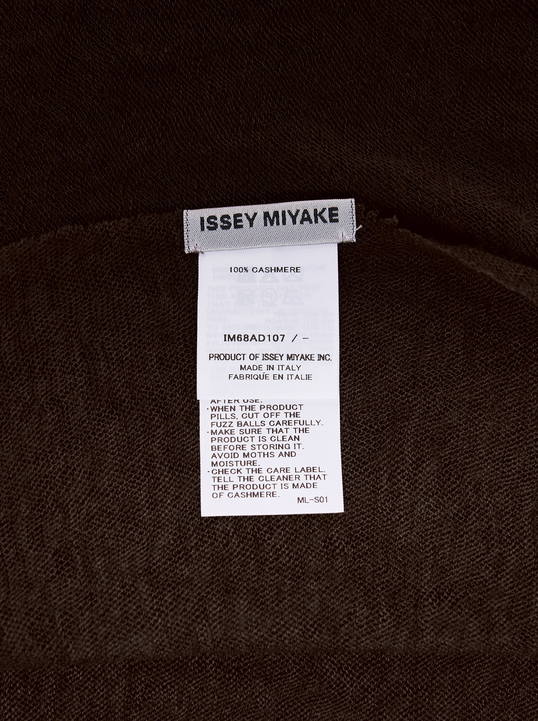 ISSEY MIYAKE Cashmere Knit Stole - view 2