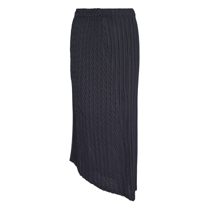 Unfurling Pleats