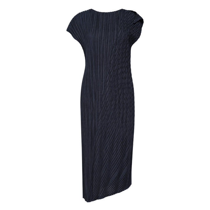 Unfurling Pleats