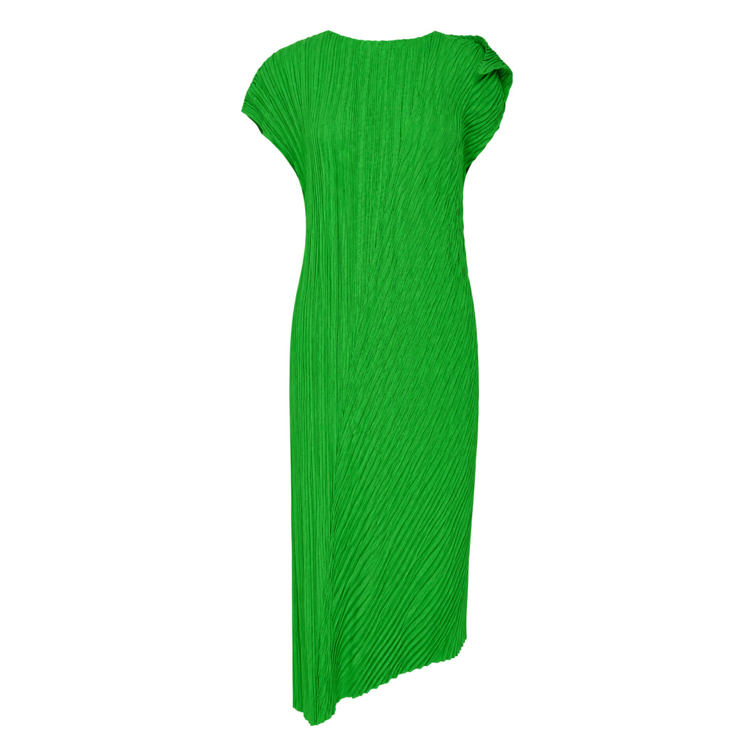 Unfurling Pleats