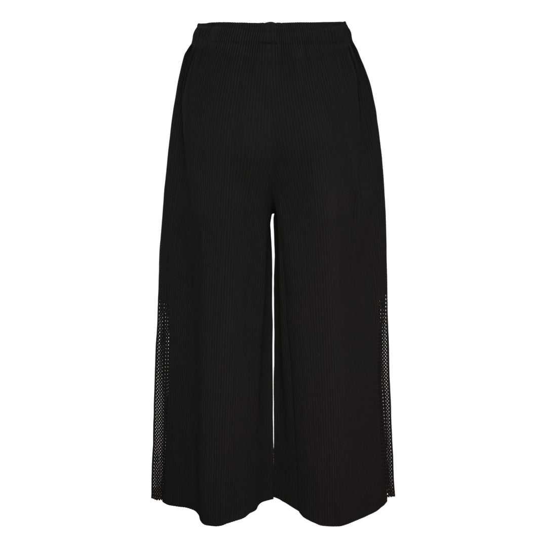 Mesh Pleats