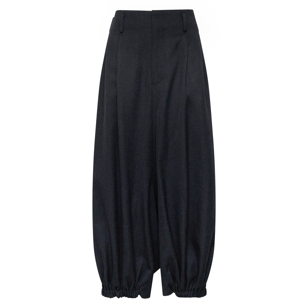 Barrel Silhouette Pants
