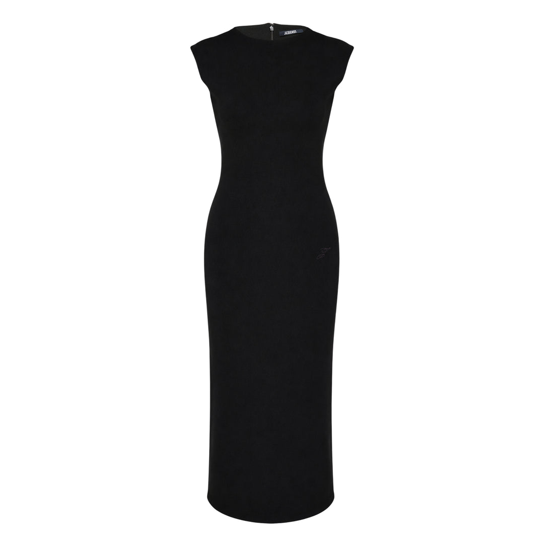 Jacquemus Alba sleeveless black woven midi dress with round neckline, structured shoulders, and body-skimming silhouette, shown from the front against a white background