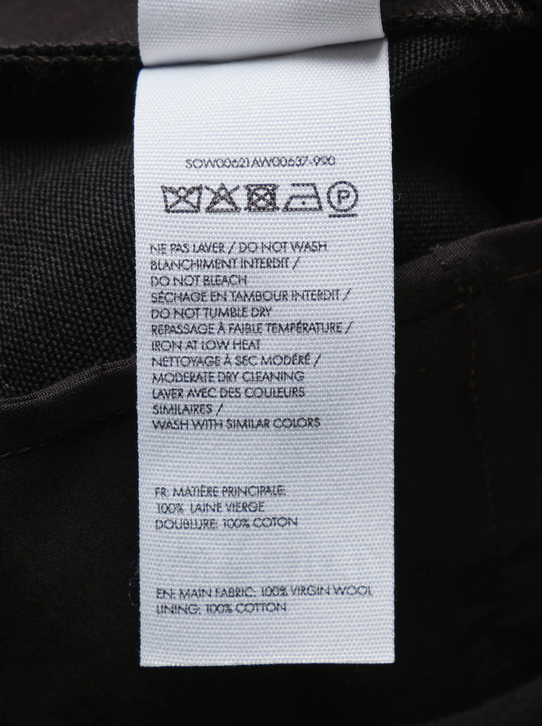 Jacquemus Le Short Cubisto black tailored Bermuda shorts, front view - view 3