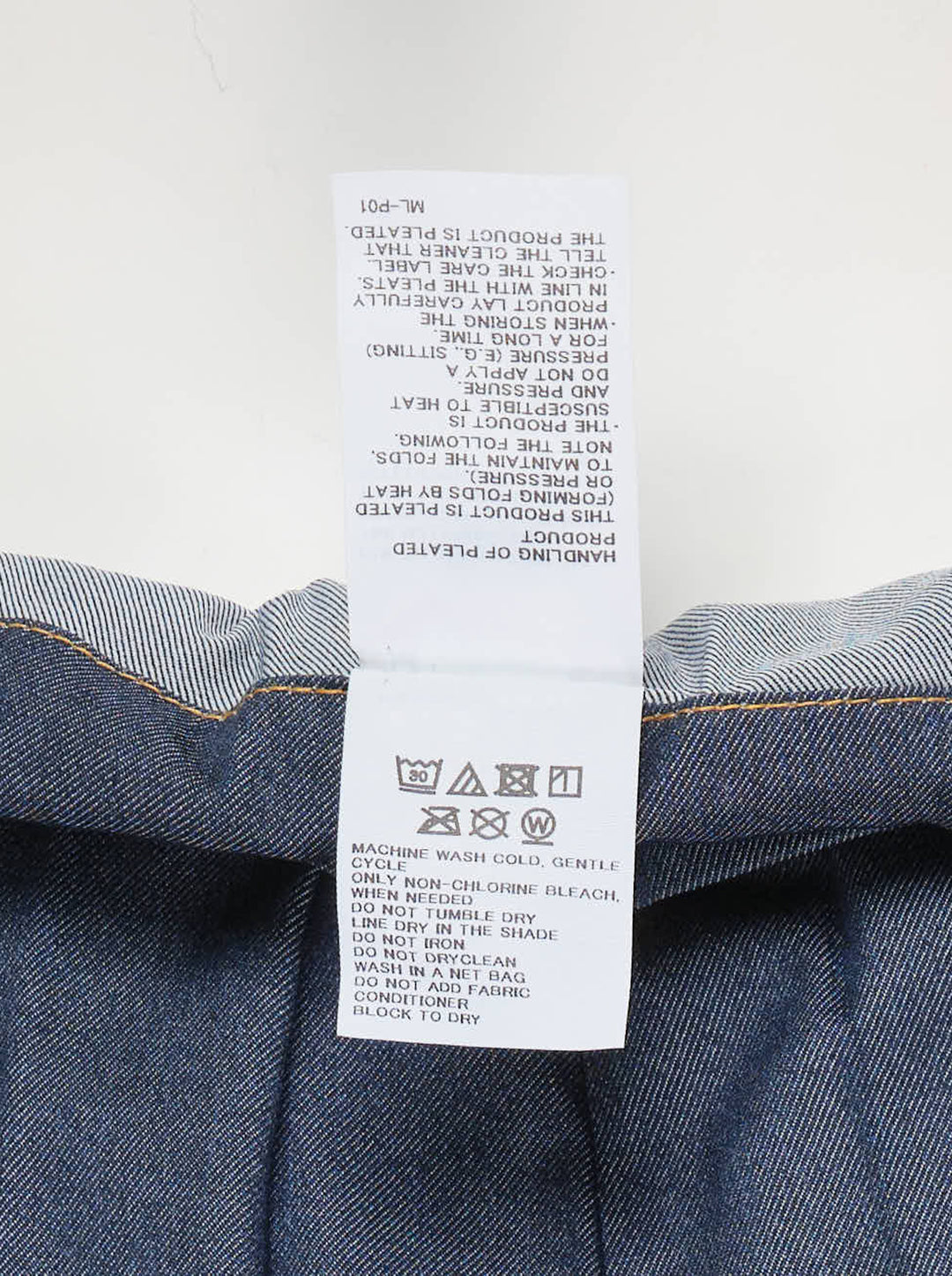me ISSEY MIYAKE Denim Pleats Bottom - view 3