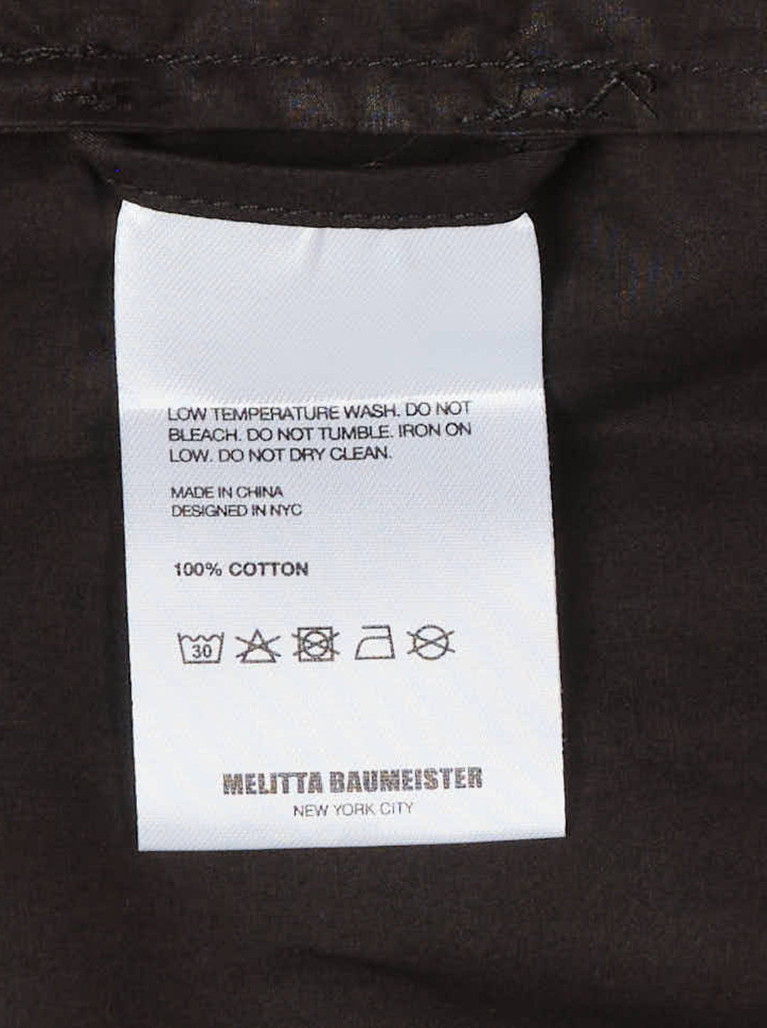 Melitta Baumeister black oversized cotton shirt with a sculptural asymmetric pointed collar, front box pleat and wide cuffs - view 3