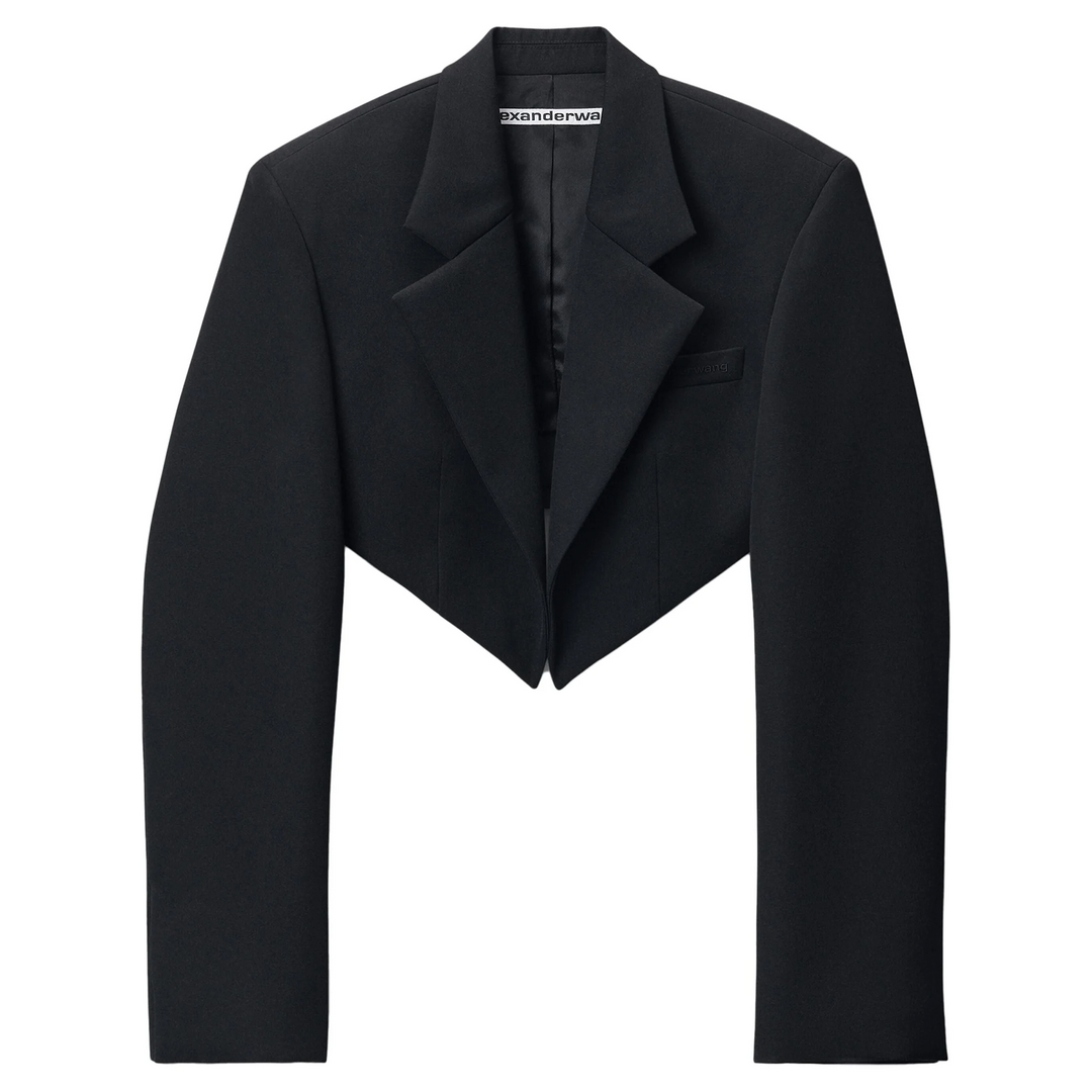 Blazer kiểu tuxedo cắt ngắn với viền nhọn