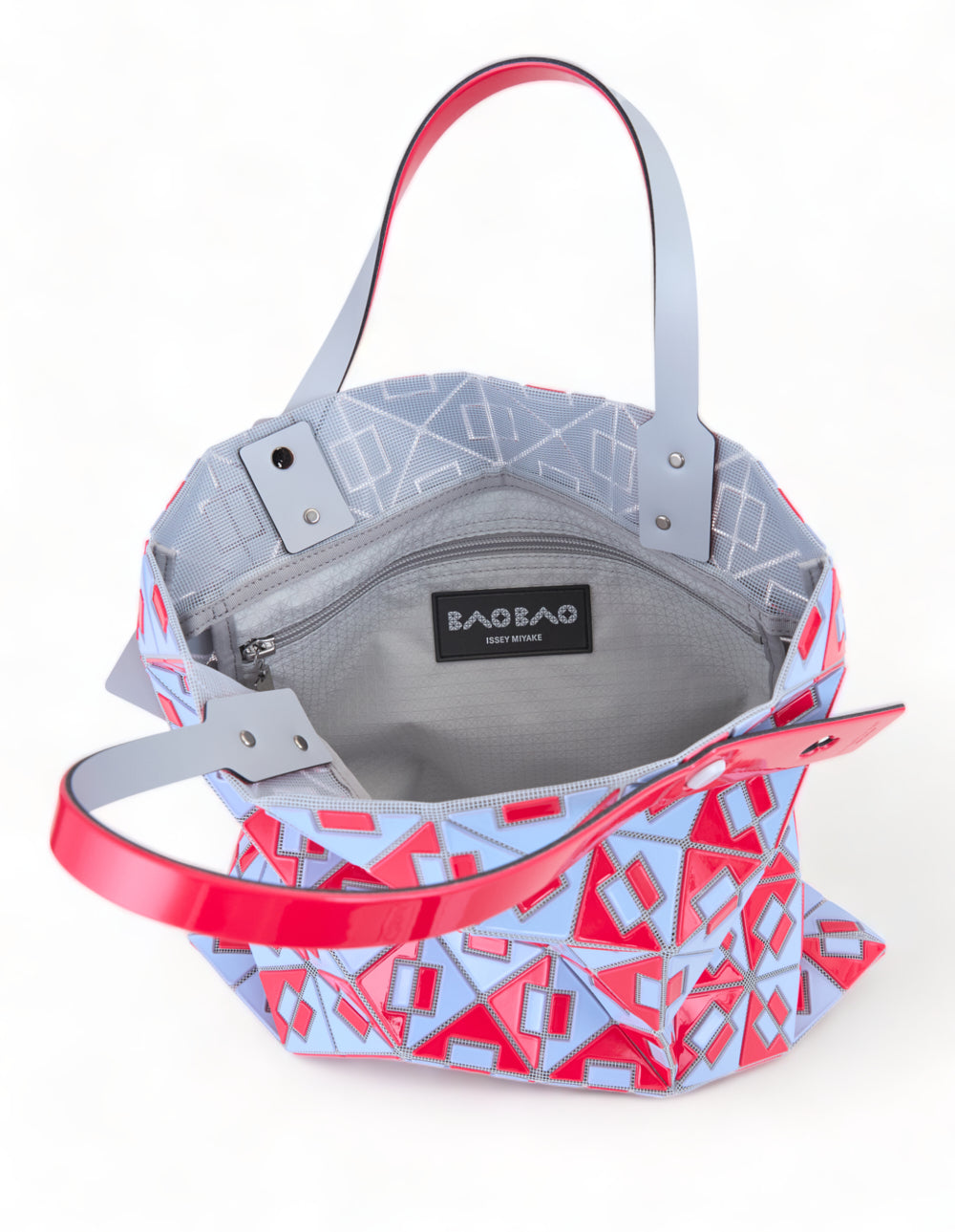 BAO-BAO-ISSEY-MIYAKE-CONNECT-Tote-6X6-Red-Ice-Blue-3