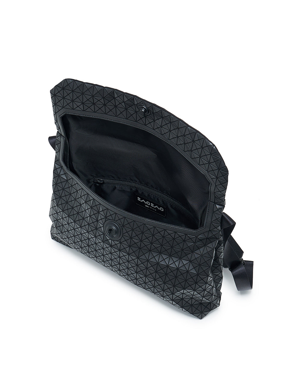 BAO-BAO-ISSEY-MIYAKE-FROGGY-Shoulder-Bag-Black-3