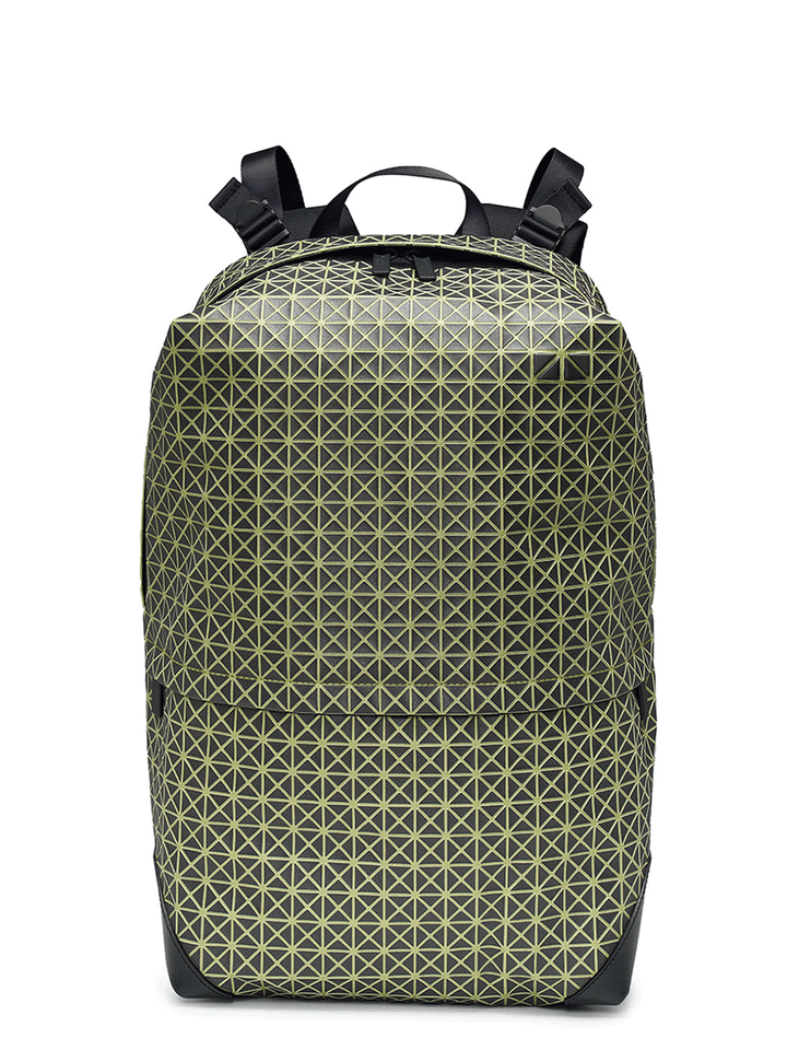 BAO-BAO-ISSEY-MIYAKE-LINER-REFLECTOR-Backpack-Black-1