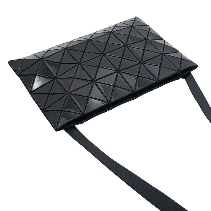 BAO-BAO-ISSEY-MIYAKE-LUCENT-Basic-Large-Crossbody-Black-4