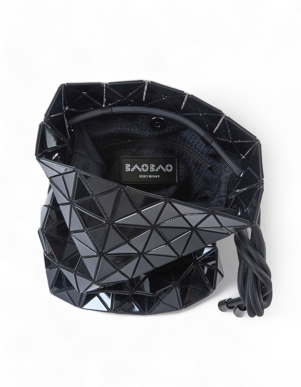 BAO-BAO-ISSEY-MIYAKE-WRING-Shoulder-Bag-Medium-Black-3