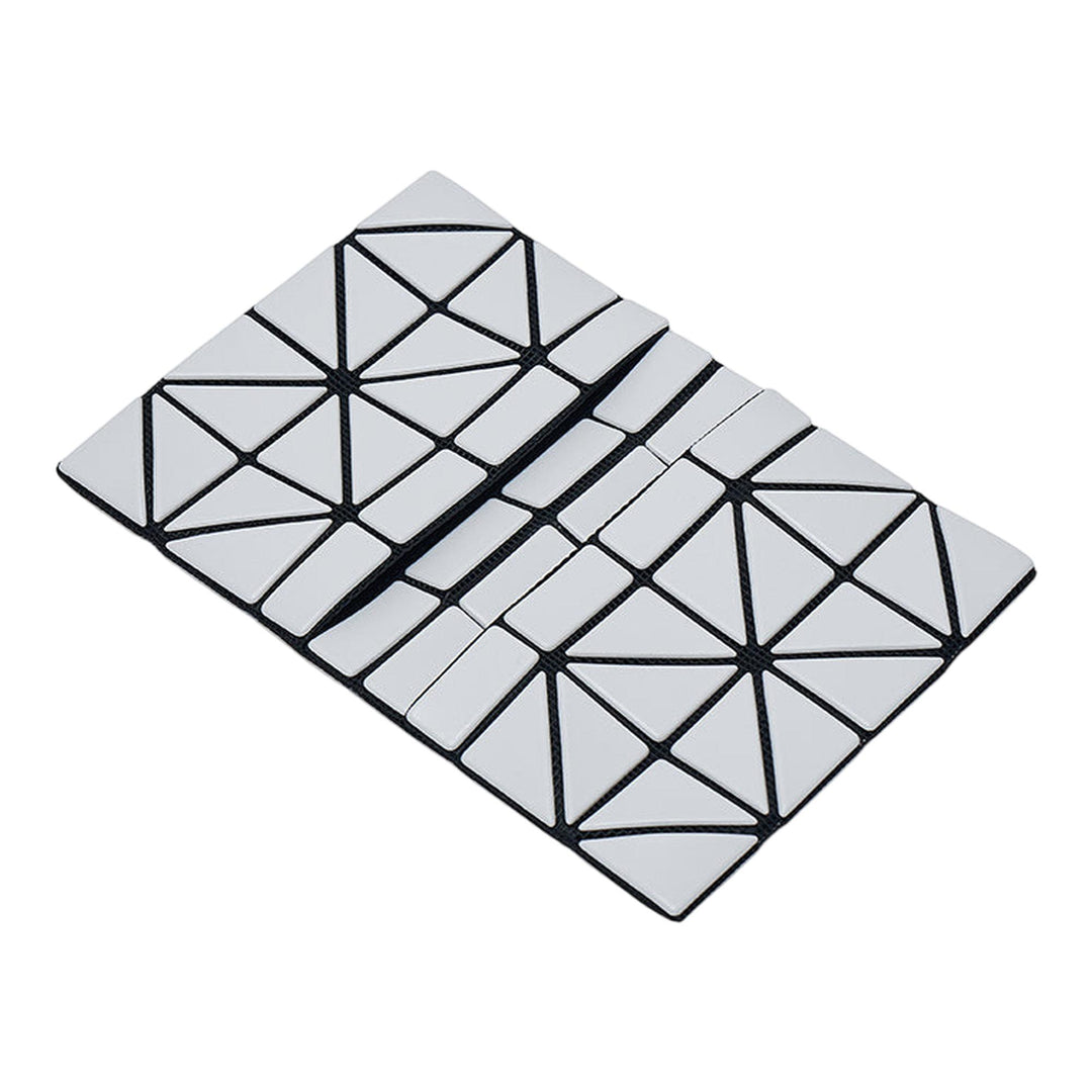 BAO-BAO-ISSEY-MIYAKE-Card-Case-Matte-Light-Grey-3