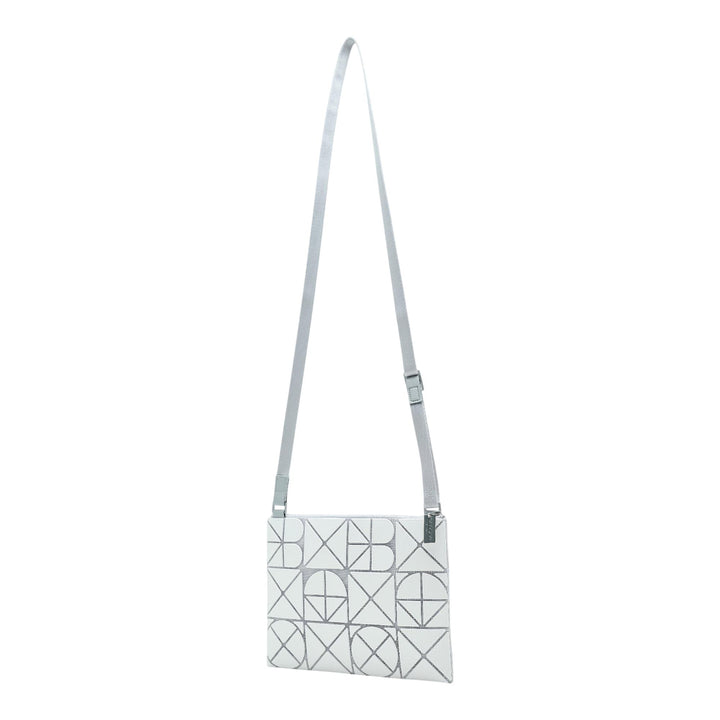 Club21 - BAO BAO ISSEY MIYAKE - Font Cross Body 3X4 - CROSS BODY - Matte White